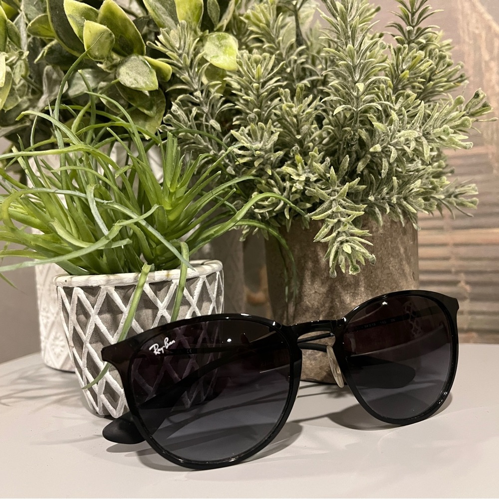 Ray-Ban RB3539 Erika Metal Sunglasses with Case - Like New